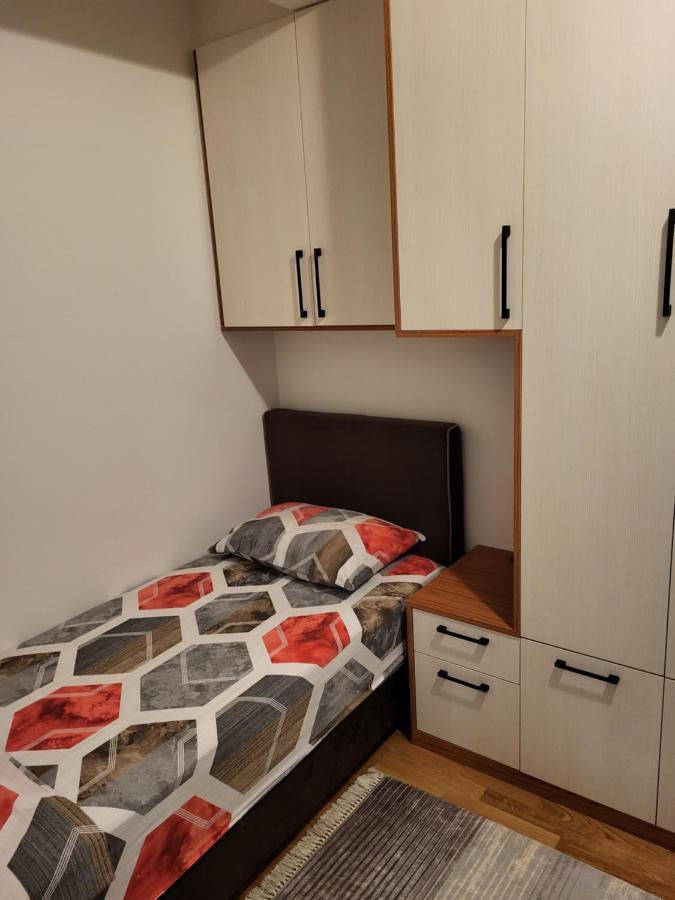 Lux Apartmani Bajova Cetinje Exterior foto